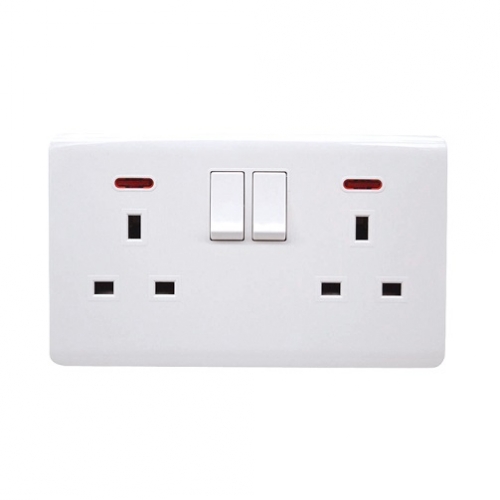 Marine Cabin Switch Socket 250V/13A | CZE2-2B-2Y