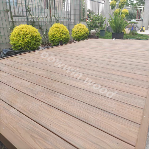 Co-extrusion WPC decking