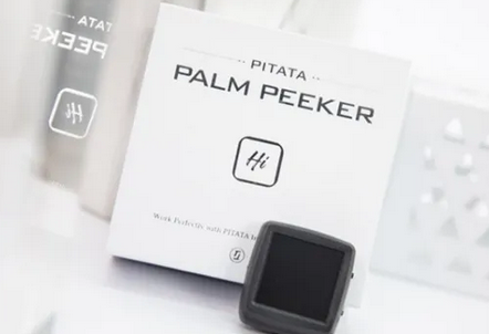 Palm Peeker by Pitata