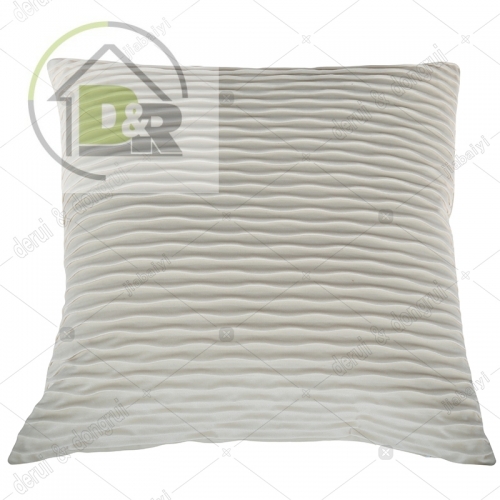 Velvet pleated cushion