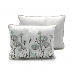 300d 150gsm Oxford Embroidered Flower Cushion