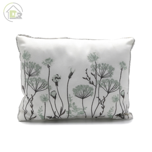 300d 150gsm Oxford Embroidered Flower Cushion