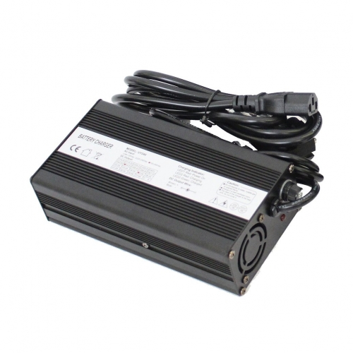 Batterie Lithium Triangle Risunmotor 72V 25AH, Décharge 5C (125-220A) Avec Chargeur 6A, Neuve