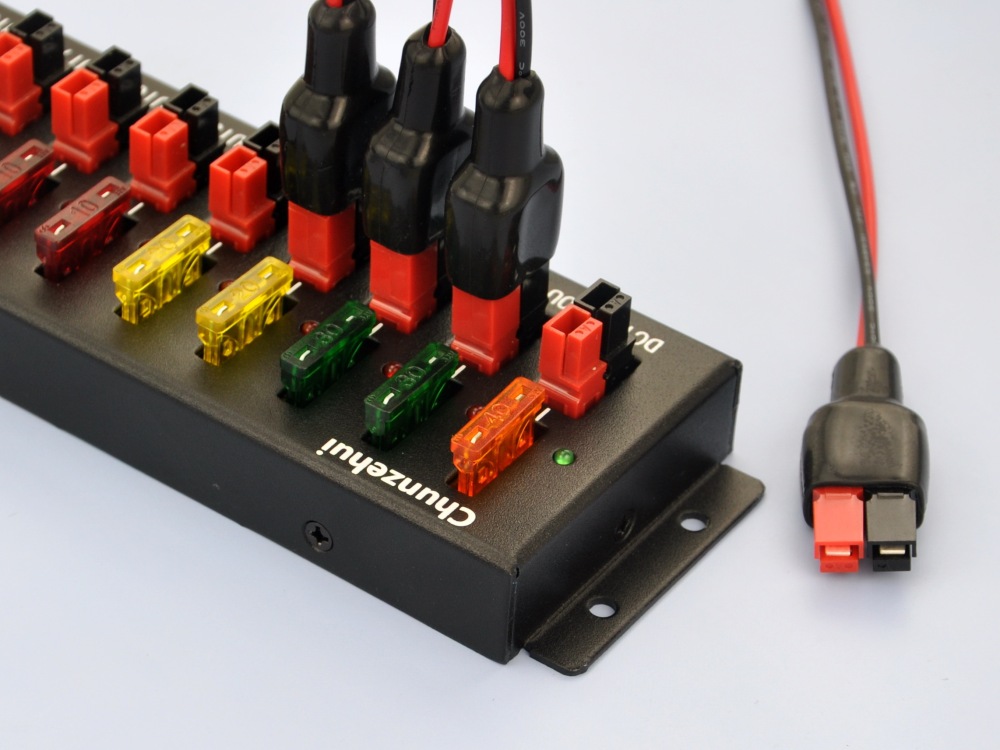 Chunzehui F-1005 9 Port 40A Anderson Powerpole Connector Power Splitter Distributor Source Strip, 1 Input and 8 Output.
