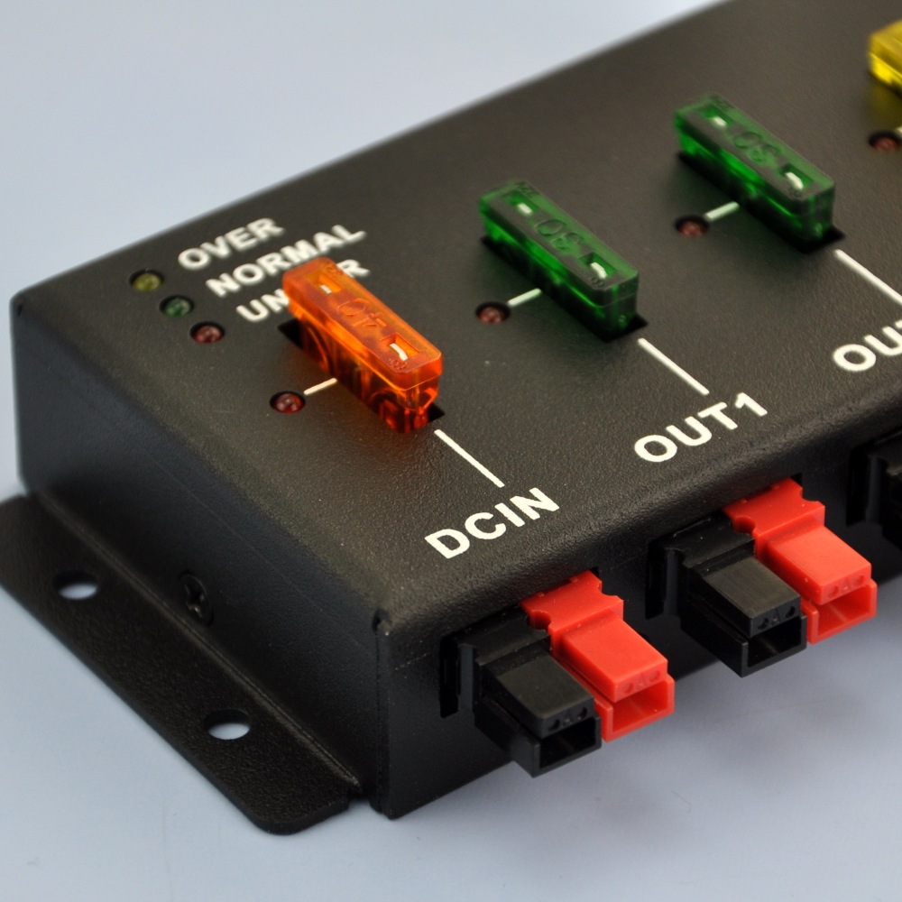 Chunzehui F-1008 Horizontal 9 Port 40A Anderson Powerpole Connector Power Splitter Distributor Source Strip, 1 Input and 8 Output.