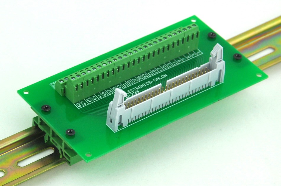 ELECTRONICS-SALON IDC50 Header Interface Module with Simple DIN Rail Mounting feet.