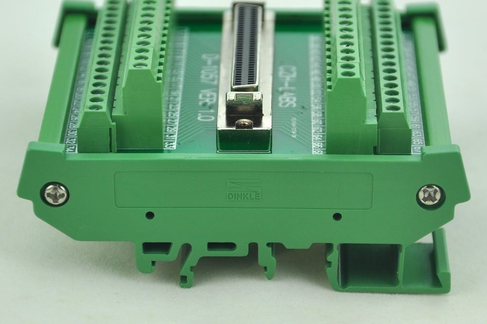 CZH-LABS DIN Rail Mount 68-pin Half-Pitch/0.05" D-SUB Female Interface Module, DSUB, SCSI.
