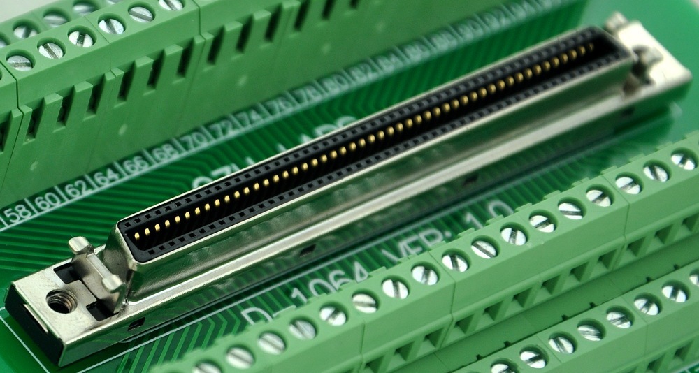 CZH-LABS 100-pin 0.05" Mini D Ribbon/MDR Female Breakout Board, SCSI, Terminal Module.