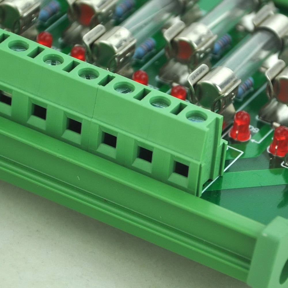 CZH-LABS DIN Rail Mount 180~250VAC 10 Position Power Distribution Fuse Module Board.