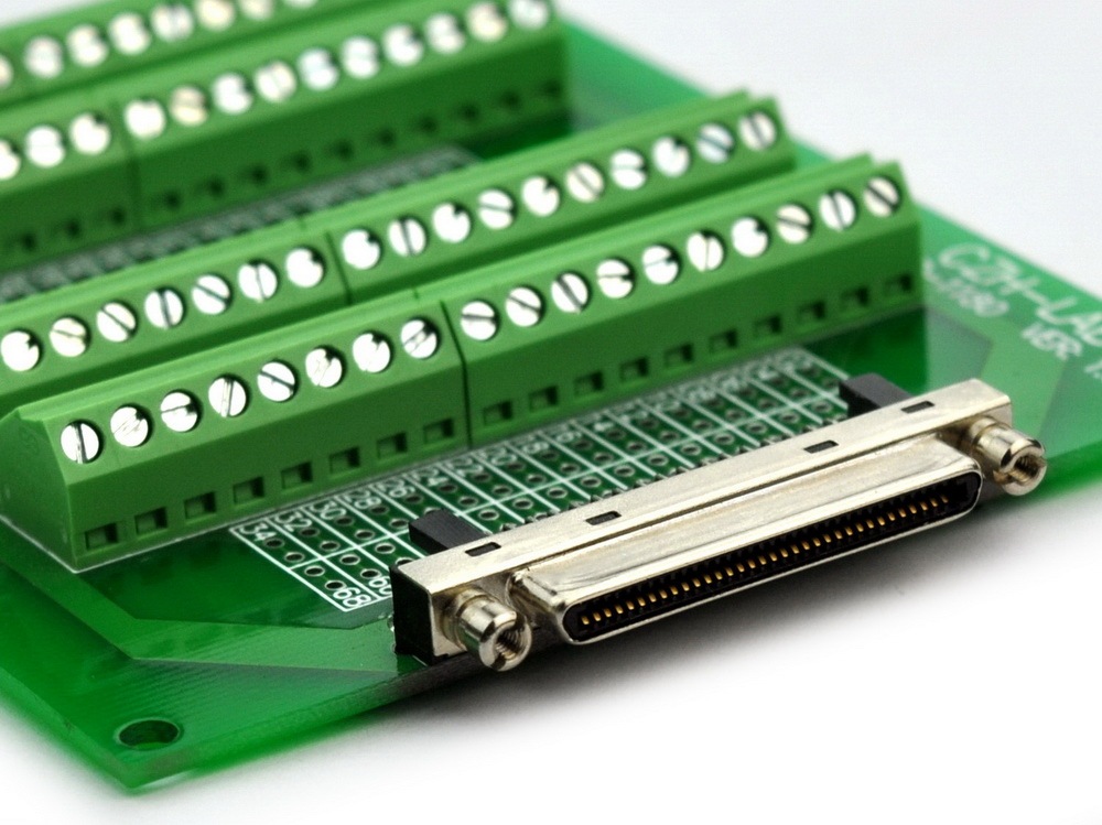 CZH-LABS 68-Pin VHDCI DSUB SCSI-5 Screw Terminal Block Breakout Board.