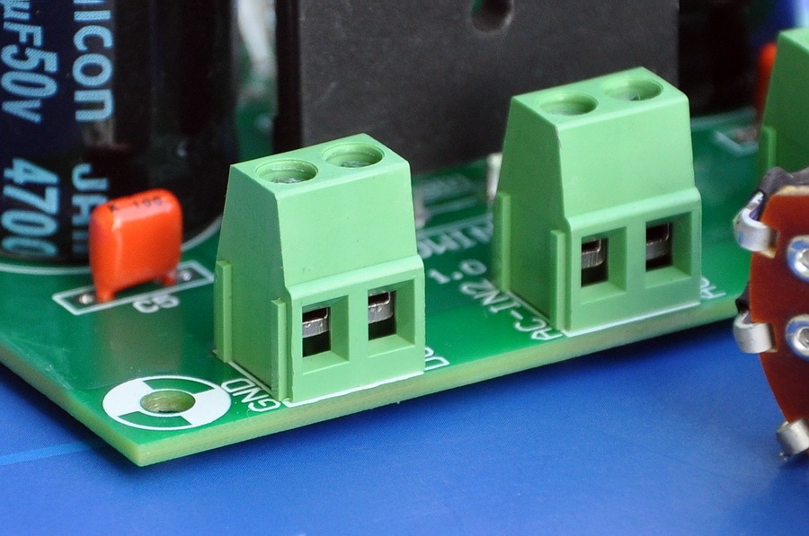 AUDIOWIND 5 Amps 1.5 to 32V Adjustable Voltage Regulator Module, External Potentiometer Adjust.