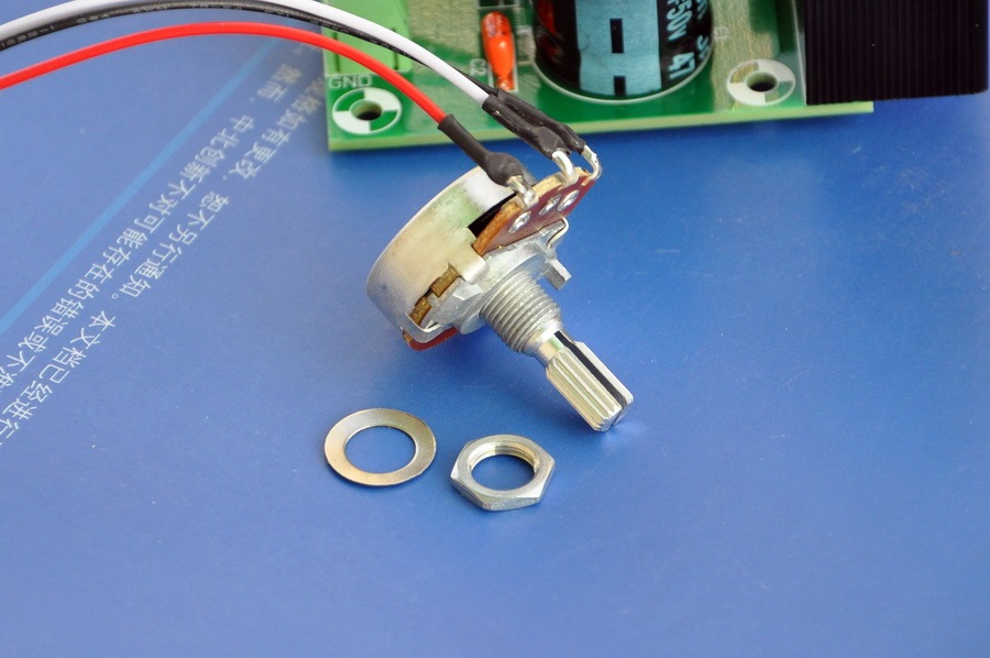 AUDIOWIND 5 Amps 1.5 to 32V Adjustable Voltage Regulator Module, External Potentiometer Adjust.
