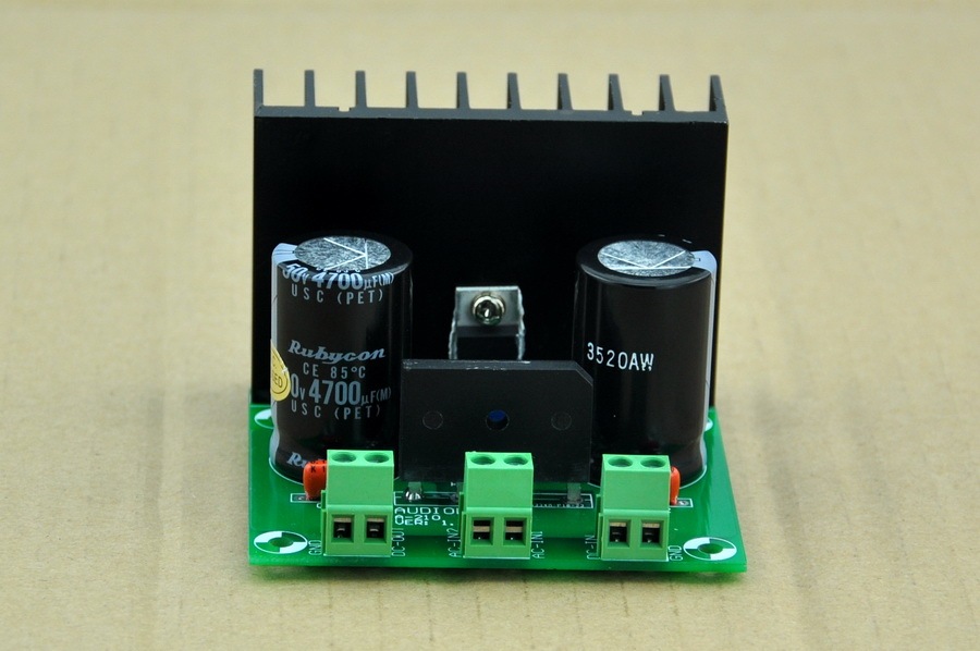 AUDIOWIND 5 Amps 1.5 to 32V Adjustable Voltage Regulator Module.