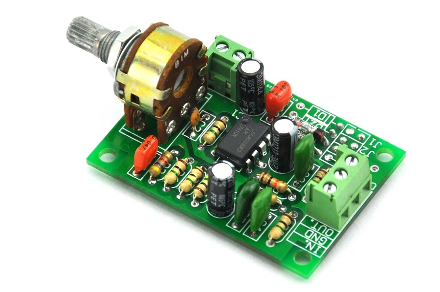 ELECTRONICS-SALON Guitar Distortion Effect Module Board, 1N270 Germanium Soft-clipped Distortion.
