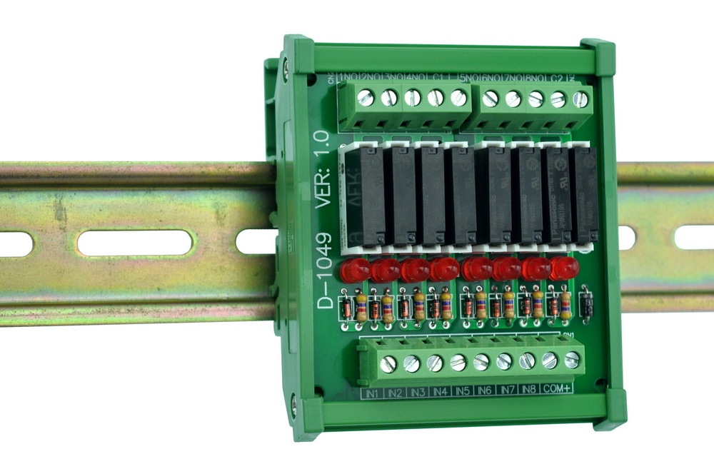 CZH-LABS Slim DIN Rail Mount DC5V Sink/NPN 8 SPST-NO 5A Power Relay Module, APAN3105