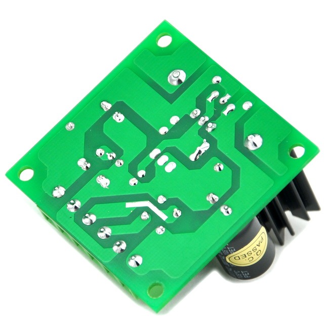 AUDIOWIND DC Positive 1.5~29V Adjustable Voltage Regulator Module, based on LM317 IC.