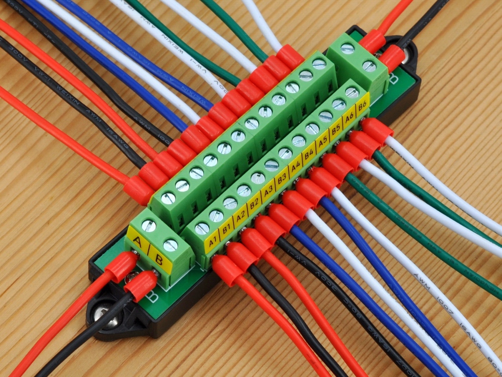 16Amp 48V 2x12 Position Terminal Block Distribution Module. OONO D-1410GP