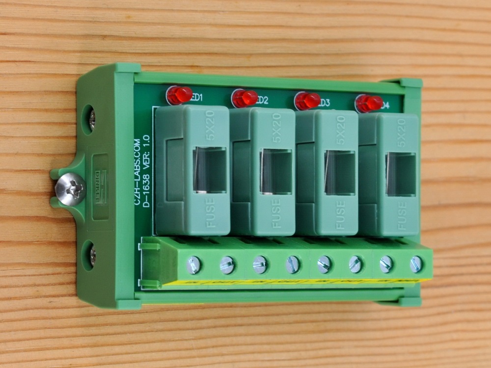 Screw Mount DC 5 - 50V 4 Channel Fuse Module, OONO D-1638DP