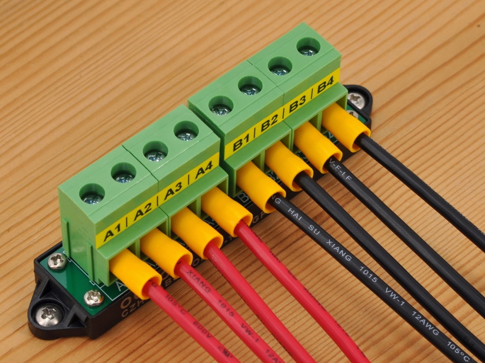 52Amp 600V 2x4 Position Terminal Block Distribution Module. OONO D-1664GP