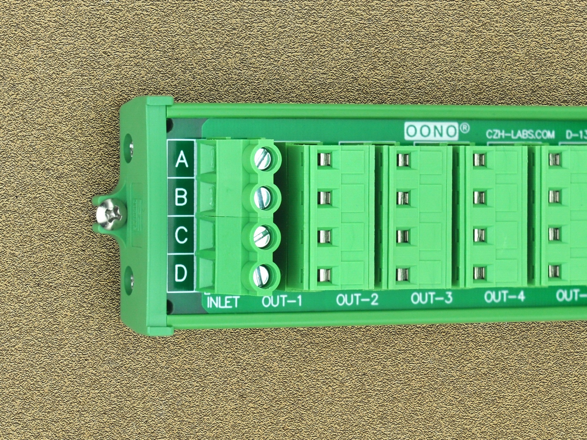 OONO Screw Mount 30A/300V 8x4 Position Pluggable Terminal Block Distribution Module
