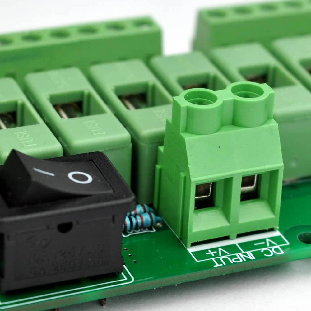 Chunzehui 18 Channels 12V/24V 20A Power Distribution Fuse Module, For CCTV Security Camera ect DIY.