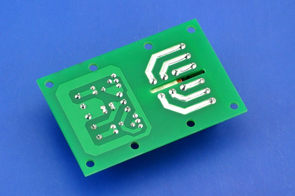 ELECTRONICS-SALON Bistable/Latching DPDT 8 Amp Power Relay Module, DC5V Coil, RT424F05