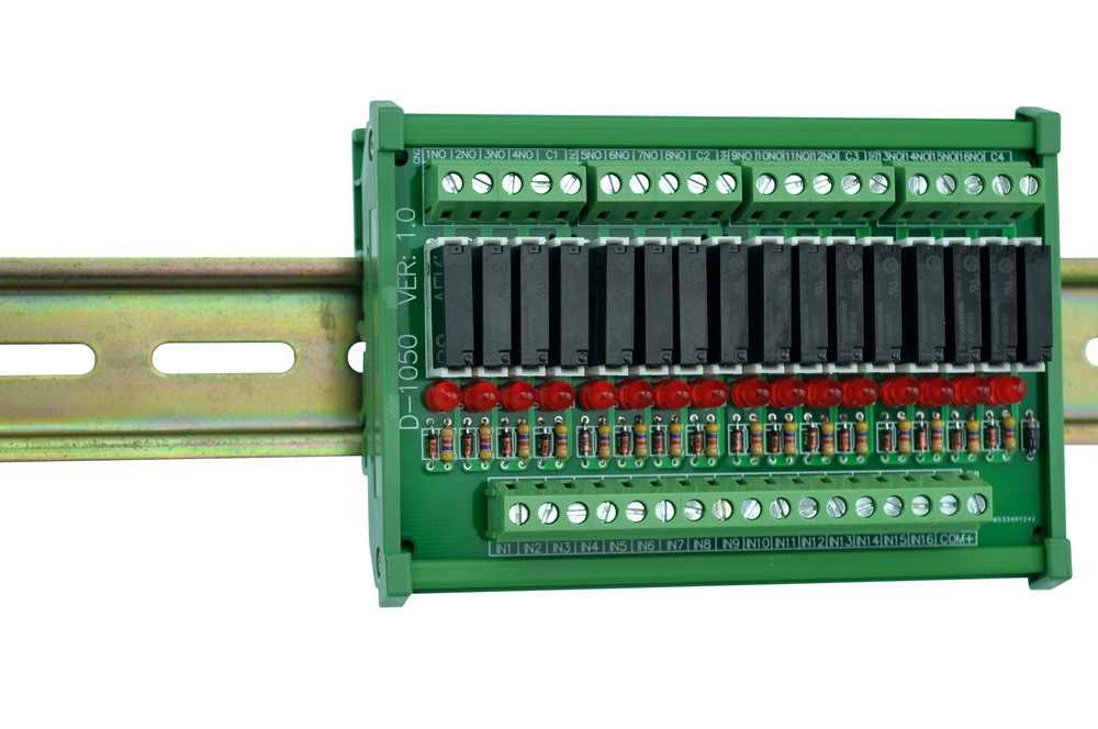 CZH-LABS Slim DIN Rail Mount DC5V Sink/NPN 16 SPST-NO 5A Power Relay Module, APAN3105