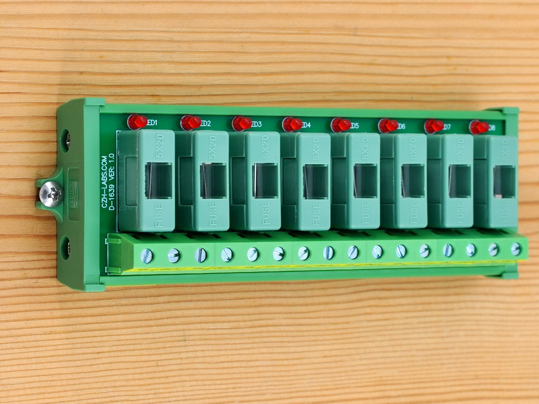 Screw Mount AC 24 - 250V 8 Channel Fuse Module, OONO D-1639AP