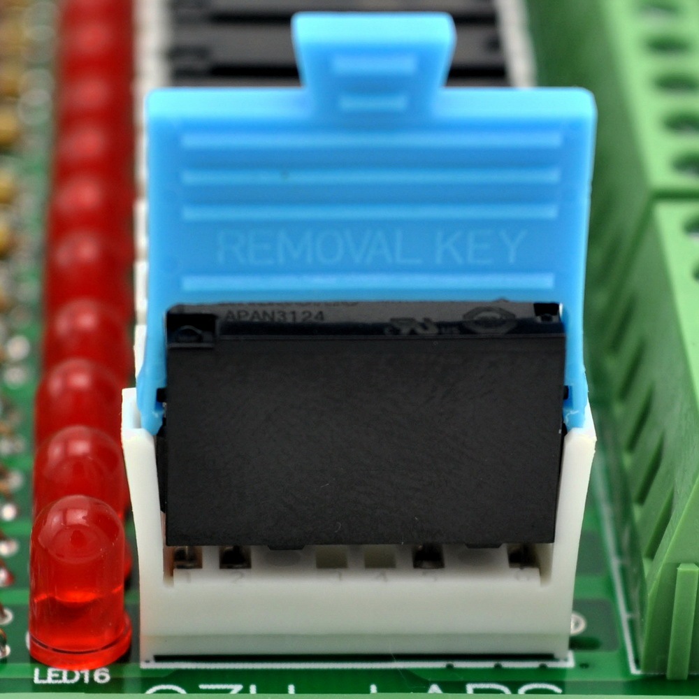 CZH-LABS Slim Panel Mount DC5V Sink/NPN 4 SPST-NO 5A Power Relay Module, APAN3105