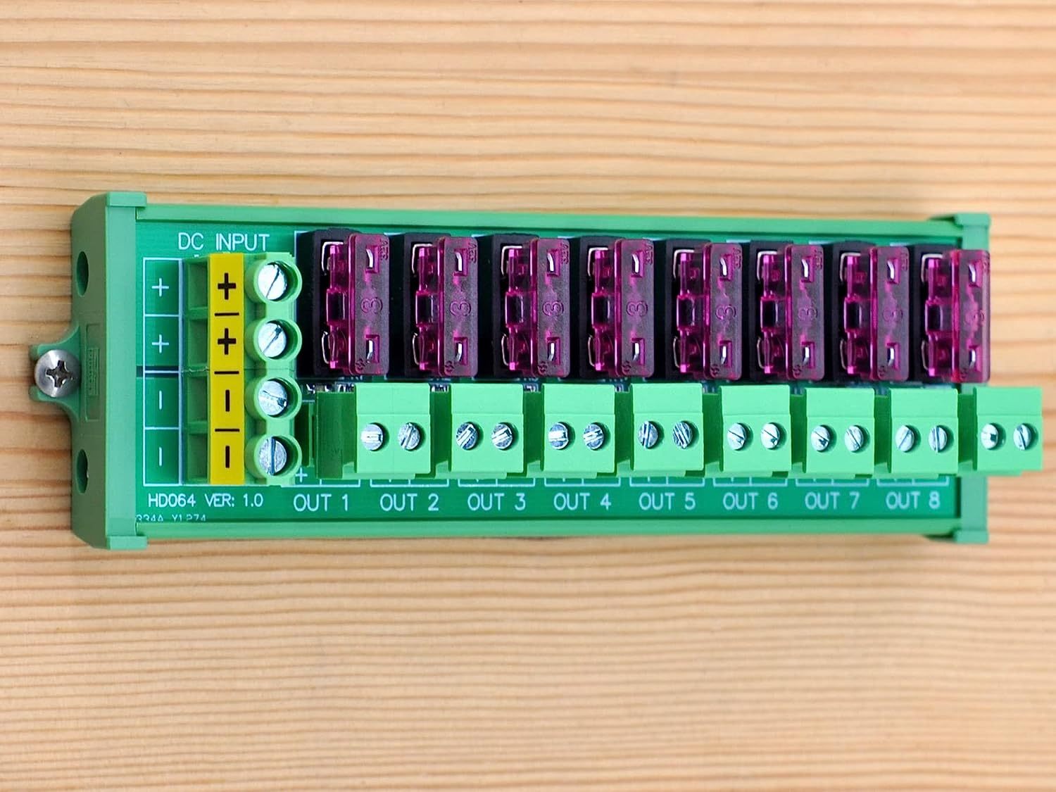 Screw Mount DC 5-32V 8 Channel Pluggable Side Wiring Terminal Block Power Distribution Fuse Module, HCDC HD064RP