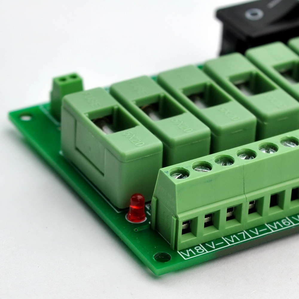 Chunzehui 18 Channels 12V/24V 20A Power Distribution Fuse Module, For CCTV Security Camera ect DIY.