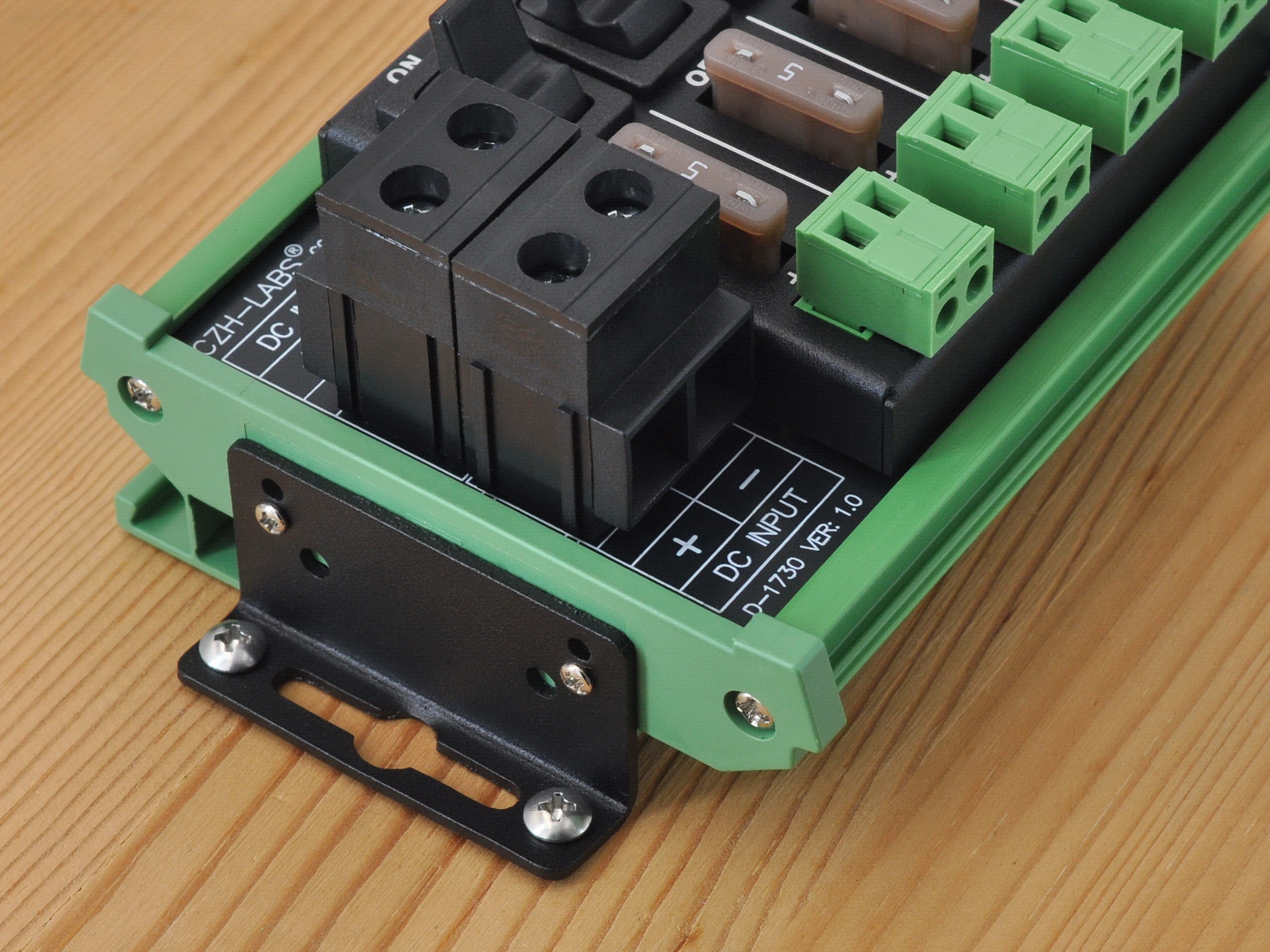 DC Power Distribution Module, 52Amp 4 Channel, Paddle Switch, Fused, Pluggable Top Wiring Terminal Block, DIN Rail and Screw Mount
