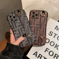 フェンデイ iphone13/13 pro/13pro maxケース iphone12/12pro/12mini携帯カバー ブランド fendi iphone11/11pro/11pro maxケース  ハンドベルト式  iphone12ミニ/12プロ/12proマックスジャケットスマホケース 男女兼用 ファッション