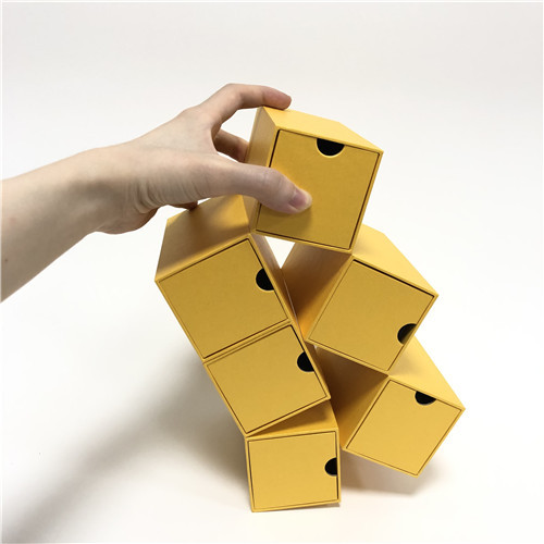 Boîtes pliantes d'emballage faites sur commande de boîte en carton avec la poignée de ruban