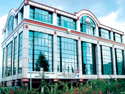 Aluminum plastic plate building