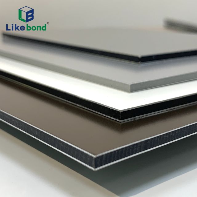 Precauções para o uso de painel composto de alumínio