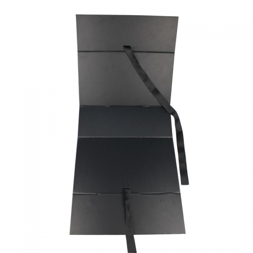 250*180*100 mm Magnetic Closure Folding Packaging Box