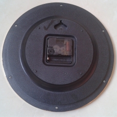 Round quartz wall clock