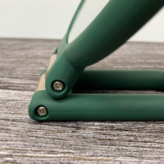 Magnifying Handheld Makeup Mirror