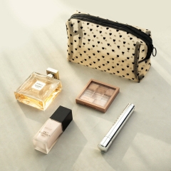 Heart Print Mesh Makeup Bag