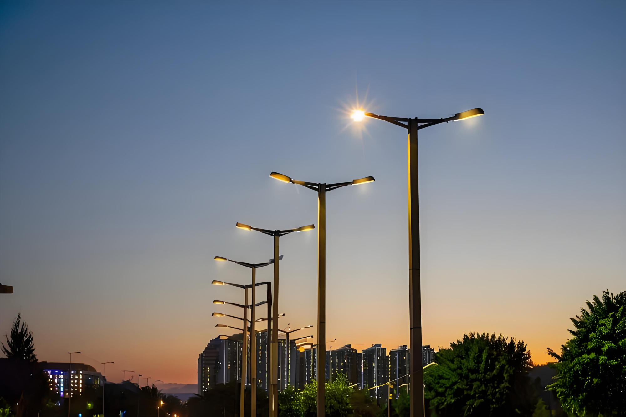 Hardware Configuration of Urban Street Light Smart Lighting Control Systems‌