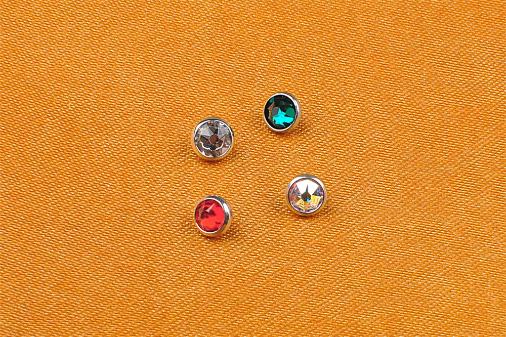 NSPJ Piercing Jewelry ASTM F136 Titanium Internally Thread Zircon Navel Top Jewelry Dermal Piercing Jewelry Tops With Bezel Set Crystal Gems P011