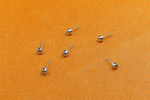 Push In Top Bezel Set CZ ASTM F136 Titanium Threadless piercing jewellery White Color --T28