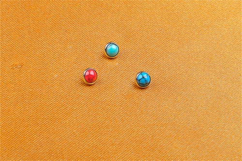 Titanium Micro Dermal Top with Bezel Set Cabochon Turquoise or Blue or Red Onyx Stone eyebrow piercing jewelry piercing supply--P161
