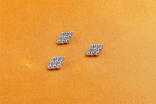 Body Piercing Jewelry ASTM F136 Titanium Labret Stud Earring 16G Internally Thread Parts Jewelry Gift 9 rhombic zircons --P164