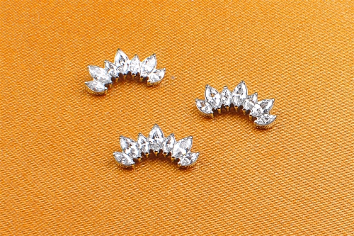 Nine Safe TITANIUM THREADED WITH PRONG SET MARQUISE CLEAR CZ 7-CLUSTER FAN SHAPE TOP PIERCING JEWELRY--P147