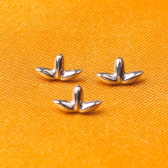 Titanium Leaf Flat Back Labret Ear Studs Clover Top Body Piercing Jewelry Supply Helix Tragus titanio joyeria-P237