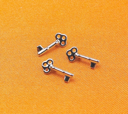 Wholesale Ear Piercing Stud keys Internal Thread Labret ASTM-F136 Titanium Lip Opal and zircon Body Jewelry Piercing --P251