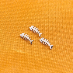 F136 Titanium Cute Mini Fishbone Stud Earrings Women Girls Party Jewelry-P259
