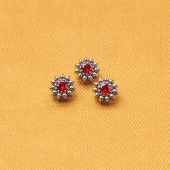 Internally Threaded Claw Setting Zircon Ear Stud ASTM-F136 titanium Jewelry for Party Occasions for Ear Piercing--P394
